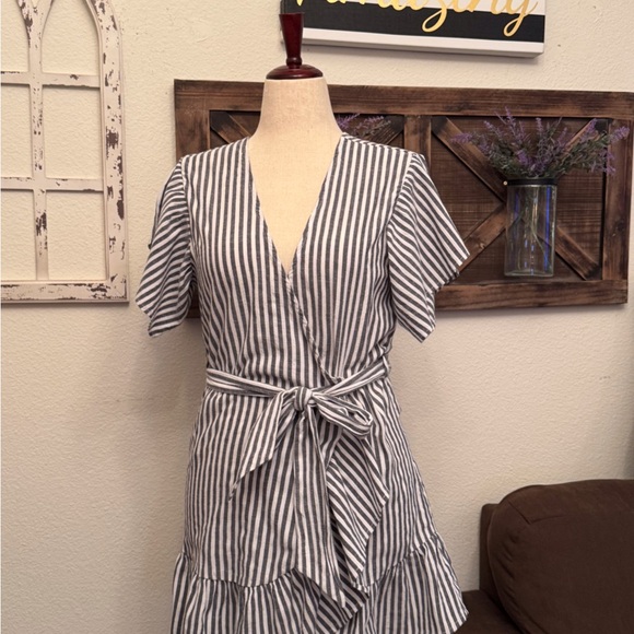 Miken Black and White Striped Mini Dress - Picture 1 of 5